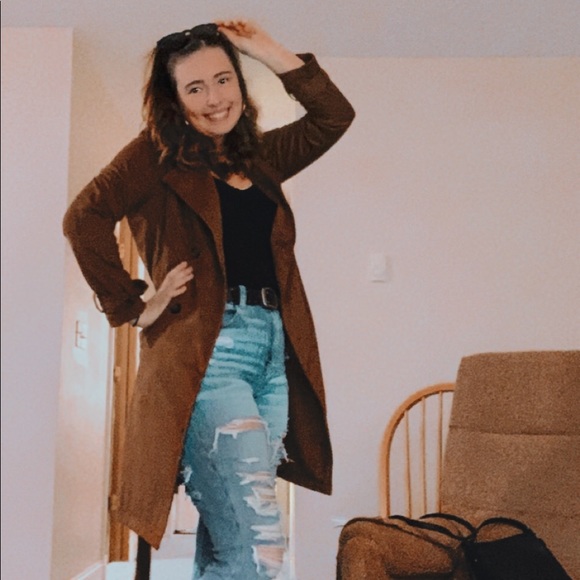 Meet your Posher, Leanna - Picture 5 of 6